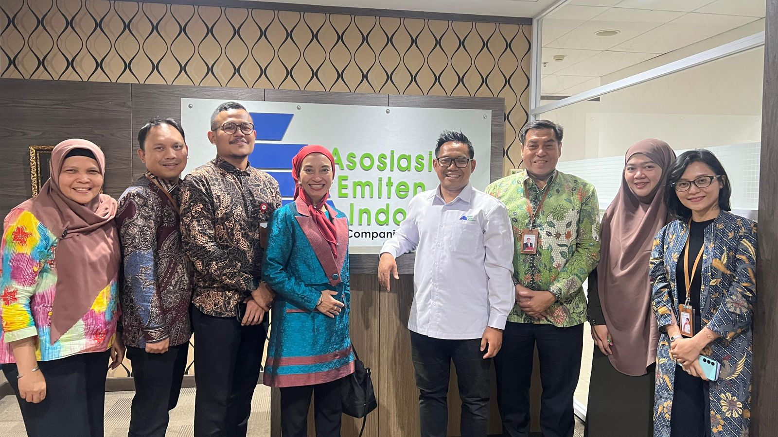 Courtesy Meeting dengan Asosiasi Emiten Indonesia (AEI)